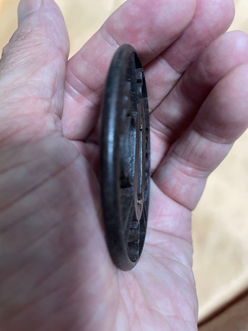 鍔　鉄透かし鍔　室町時代　刀装具