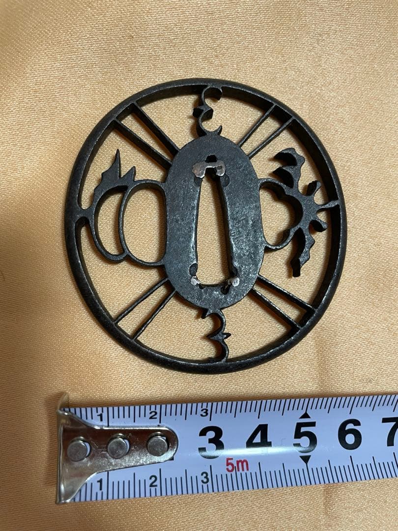 鍔　鉄透かし鍔　室町時代　刀装具