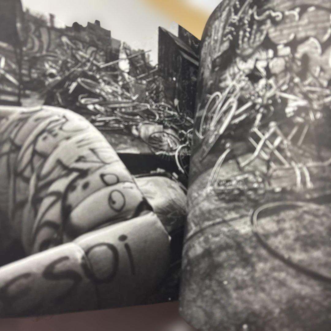 洋書 BIKE KILL JULIE GLASSBERG 19/25