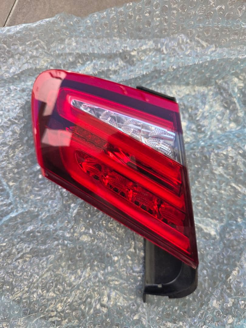 ベンツAMG S63 クーペ　前期 純正テールライト　W217