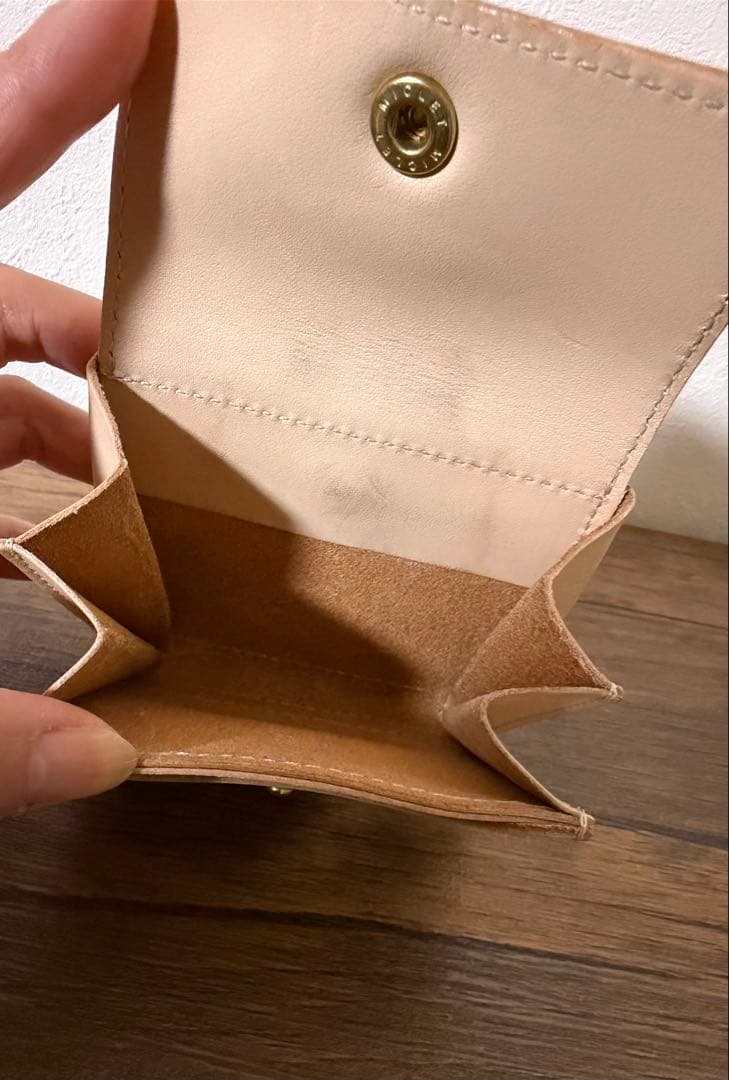 ビアベリー HATCHBACK ハッチバック ベルギーヌメ BEERBELLY