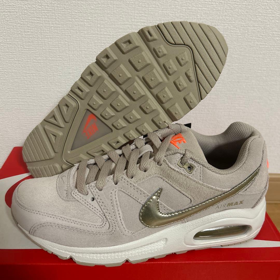 NIKE ウィメンズ　エア マックス コマンド プレミアム 24cm