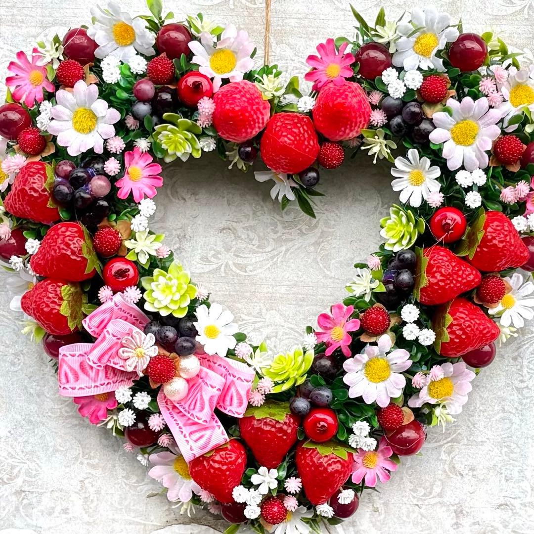ソラ♡ハート型♡苺フルーツ　フラワーリース