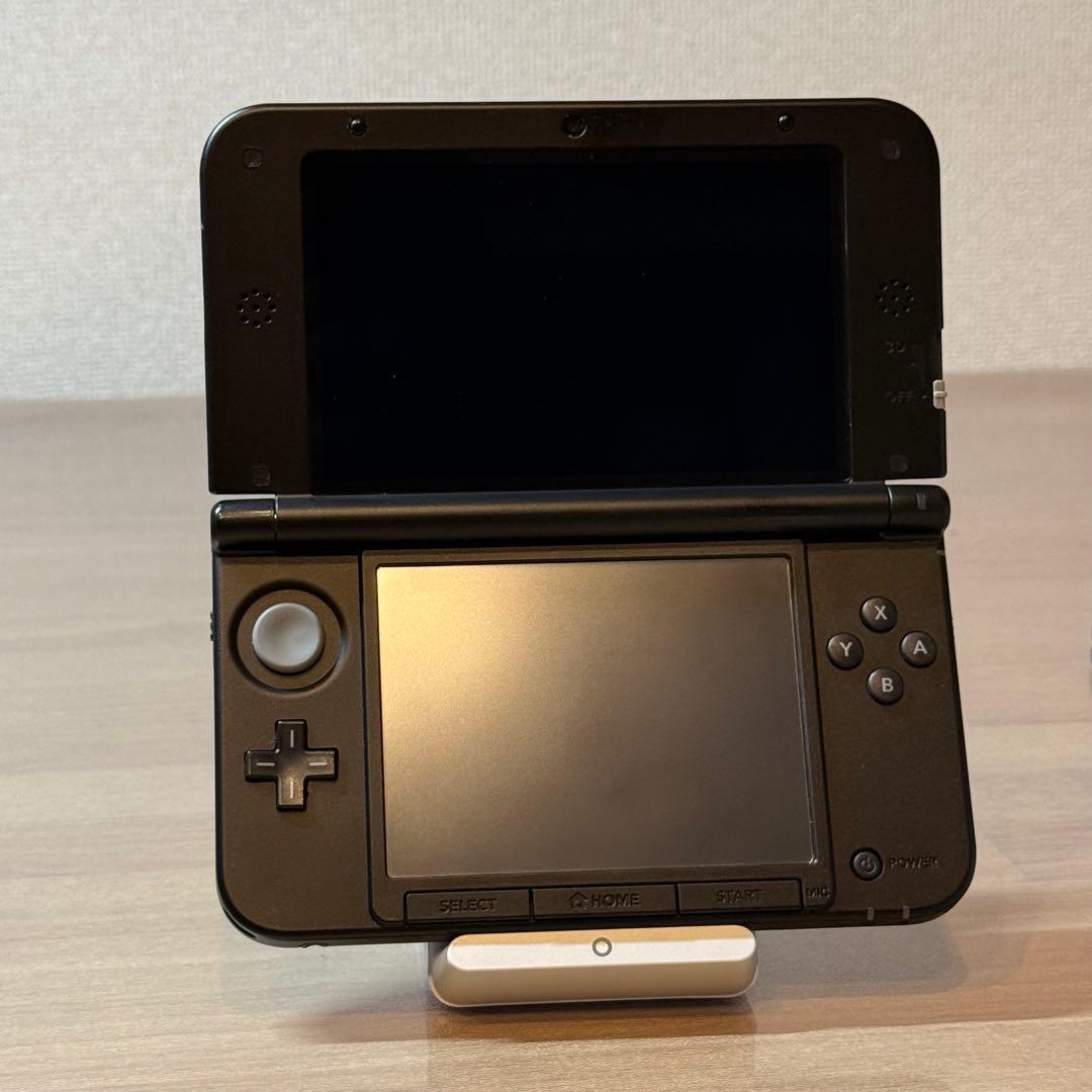 4-393 ニンテンドー3DS LL ペルソナQ