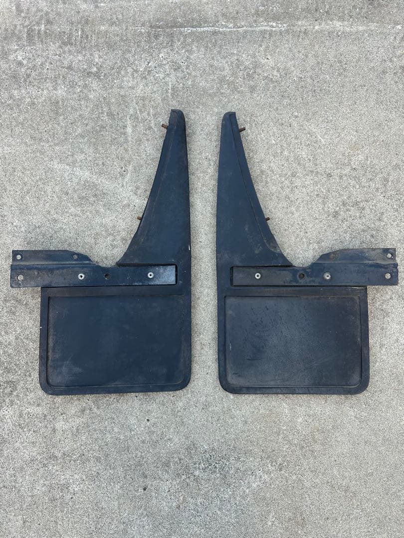 ヴァナゴン　カラベル　マッドフラップ泥よけ　T3 Type2 VW 左右セット