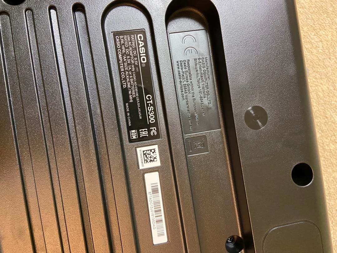 CASIO 電子キーボード 譜面台付き