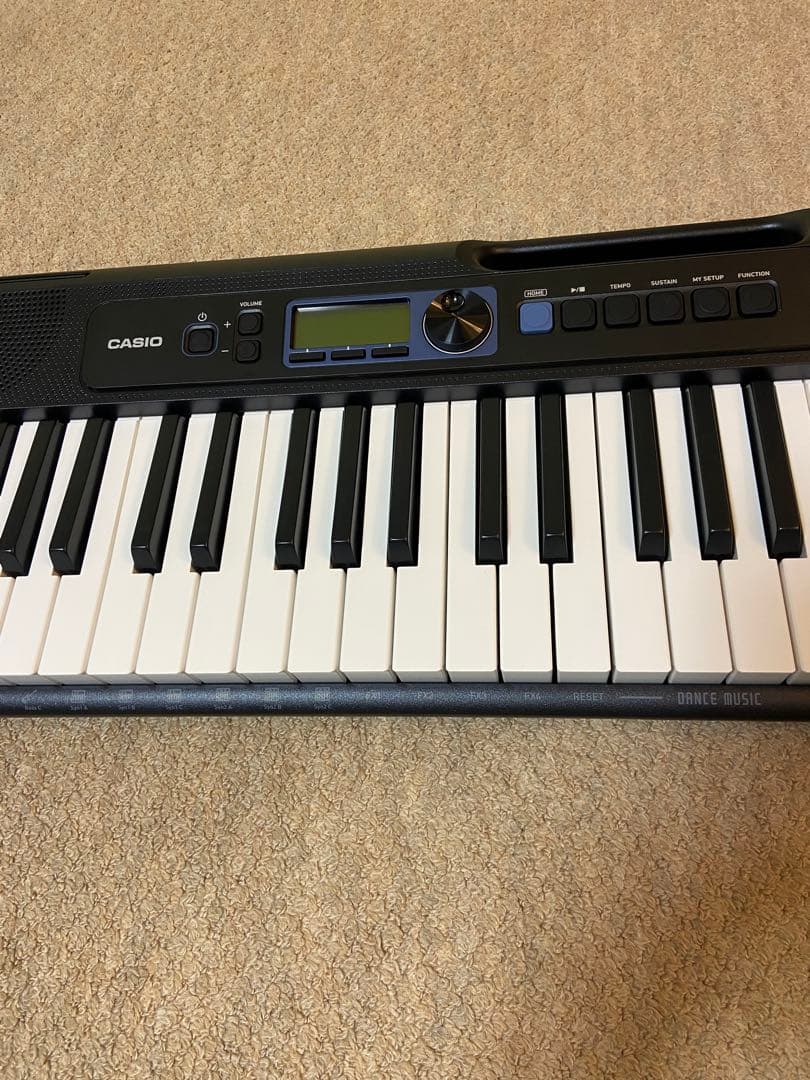 CASIO 電子キーボード 譜面台付き