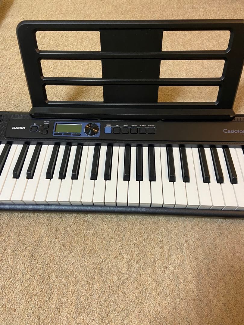 CASIO 電子キーボード 譜面台付き