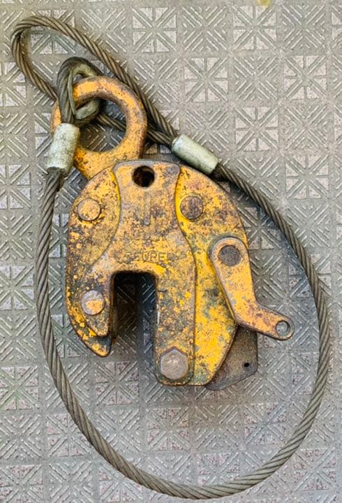 スーパーツール ドラムリフター 1ｔ 吊り具 ドラム缶 イーグル クランプ