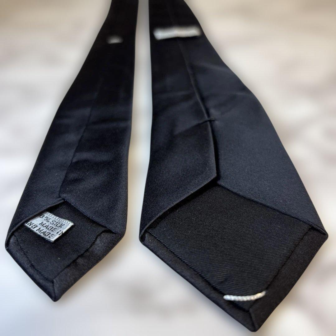 【レア✨】DIOR ネクタイ　ブラック　黒　ビー　蜂　ワンポイント　細身