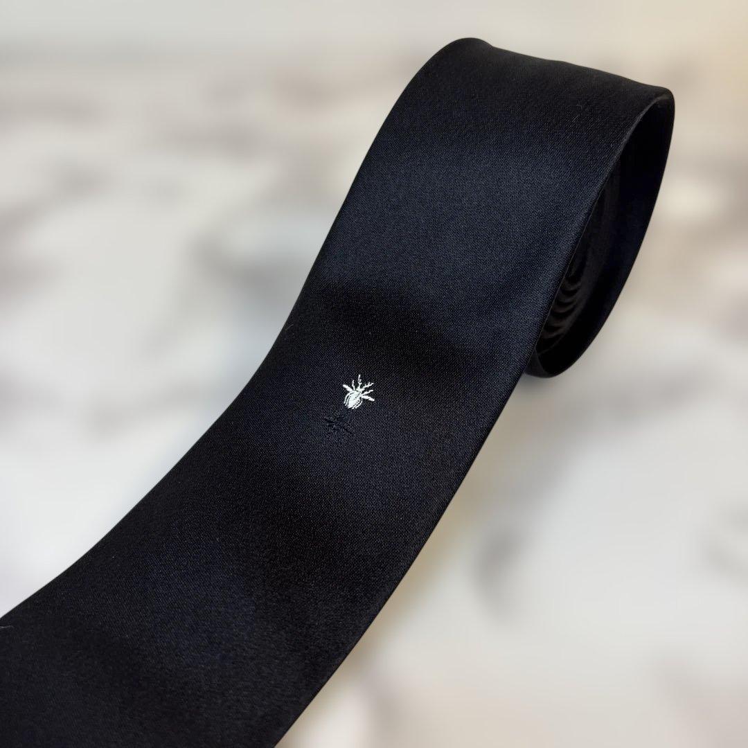 【レア✨】DIOR ネクタイ　ブラック　黒　ビー　蜂　ワンポイント　細身