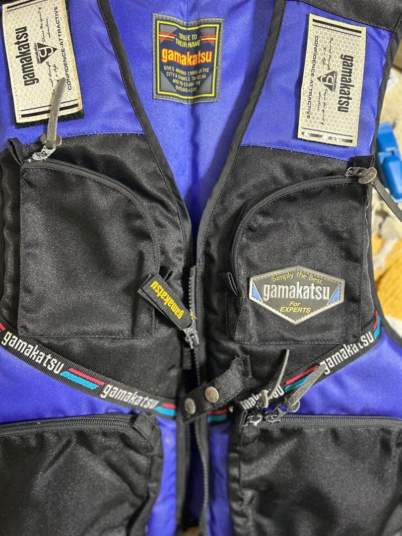 がまかつ　フローティングベスト&手袋