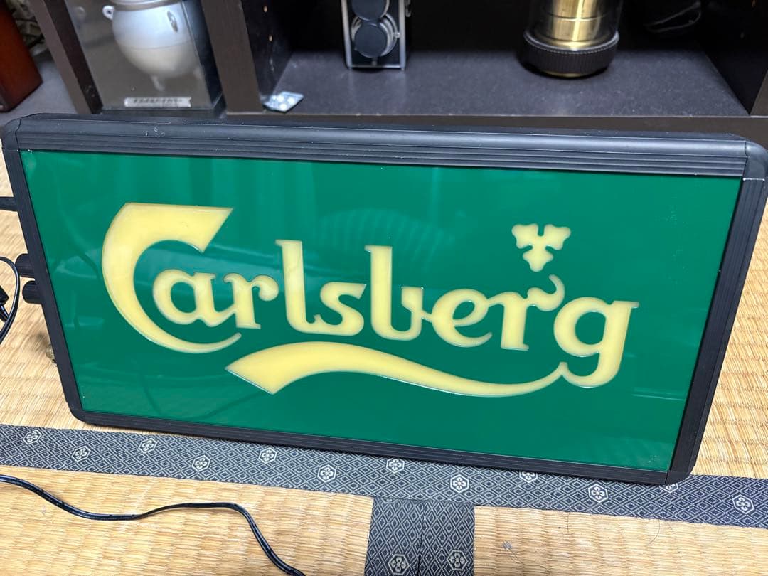 カールスバーグLEDロゴ照明 壁掛け可能