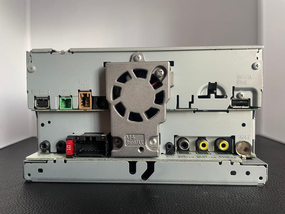 最新地図楽ナビAVIC-RZ05中古180mm7Ｖ型ワンセグTV 最新オービス