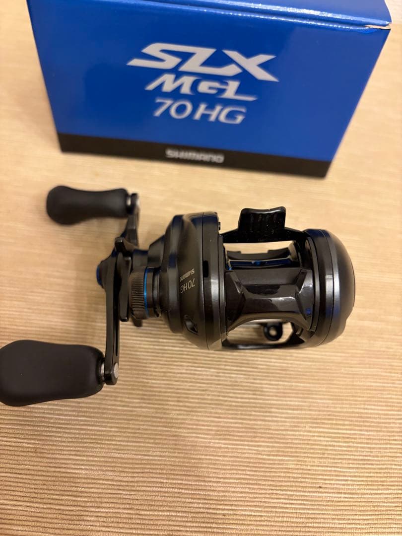 あにゃ　SLX MGL 70HG ベイトリール　右巻き