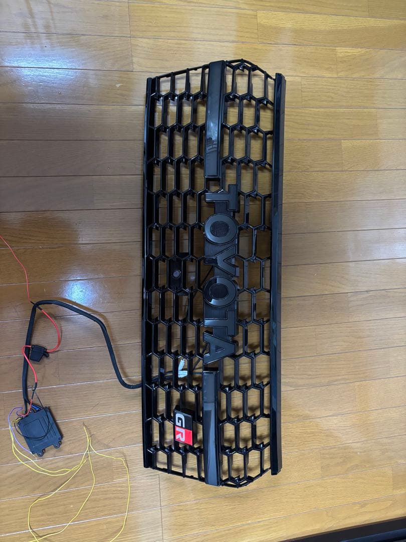 トヨタランドクルーザープラド150後期グリル