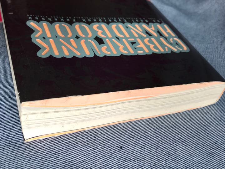 サイバーパンクハンドブック　良好