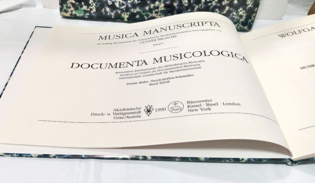 ​【限定版】モーツァルト レクイエム 自筆譜ファクシミリ版 3冊組 1990年