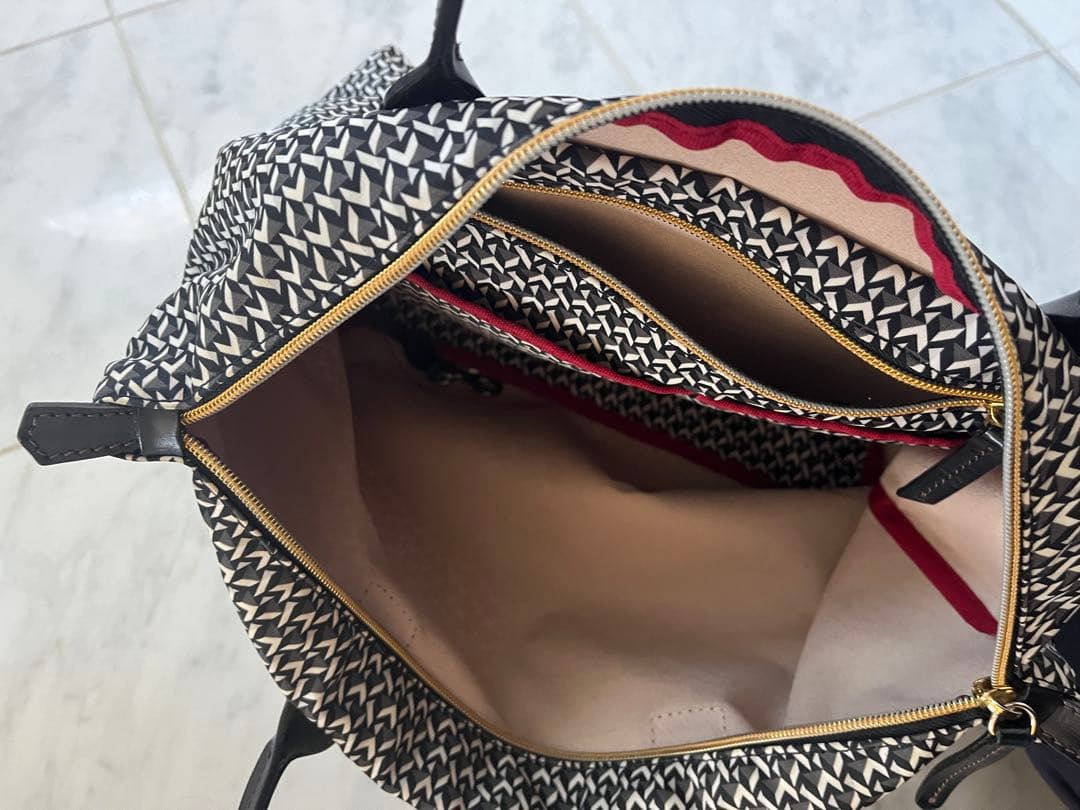 ROBERTA PIERIのトートバック