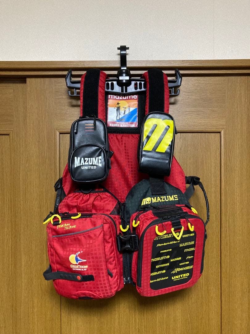 MAZUME フィッシングベスト レッドムーンライフジャケット