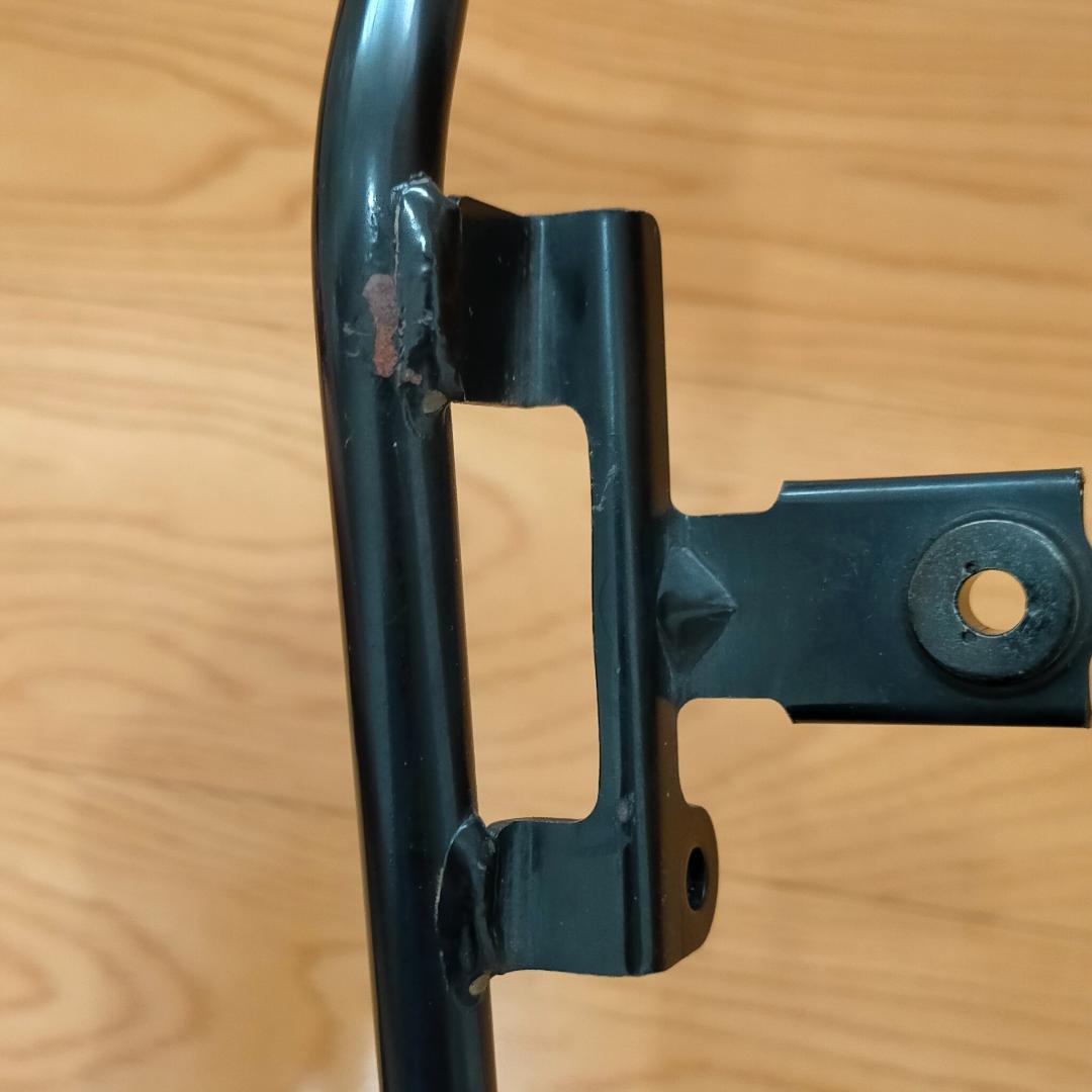 エイプ100 (型式HC07)　純正リアフェンダーステー　三角マーク