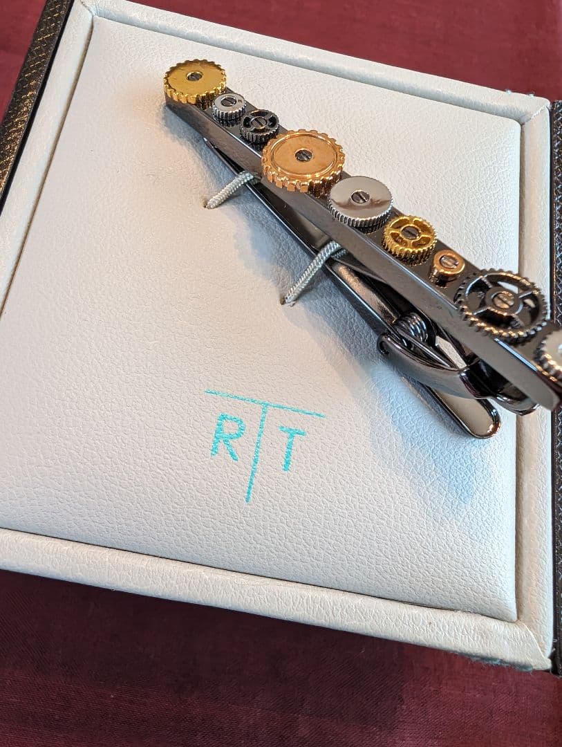 新品　タテオシアンのタイバー　タイピン　タテオシアン氏の直筆サインボックス入り