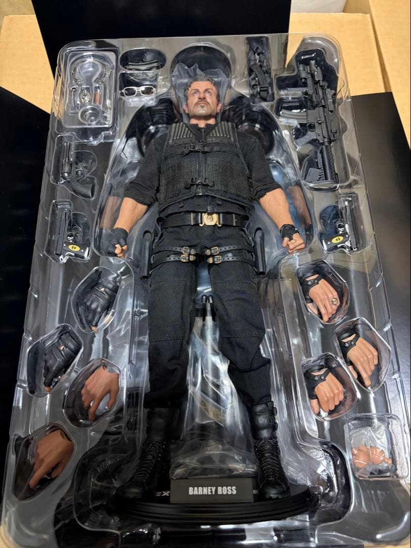 ホットトイズ エクスペンダブルズ2 バーニー・ロス 1/6 スタローン