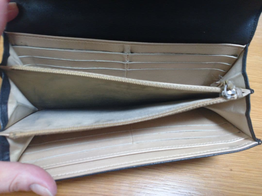 専用です。CHANEL ブラック レザー 長財布 中古