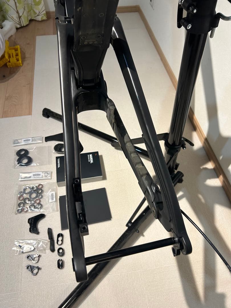 CANYON SENDER CFR Msizeフレーム スペアパーツ多数