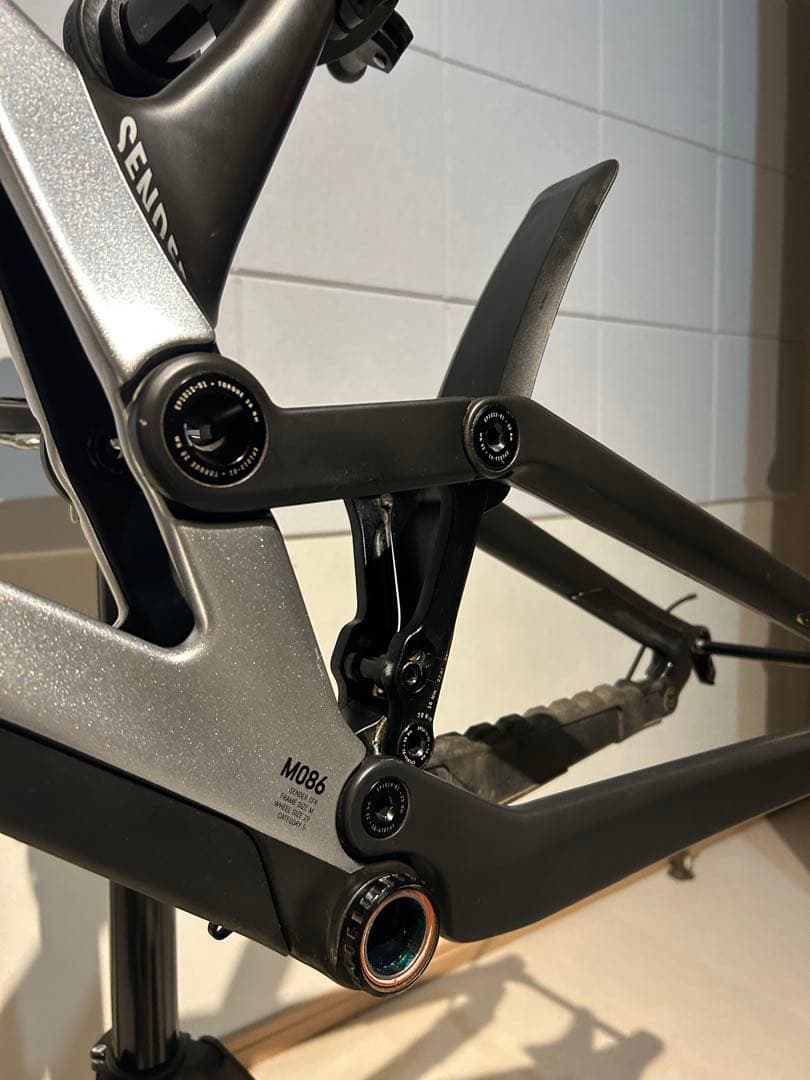 CANYON SENDER CFR Msizeフレーム スペアパーツ多数