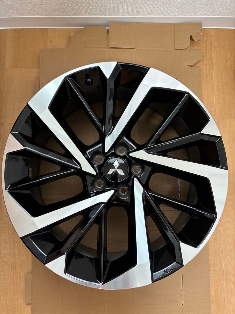 三菱 アウトランダーPHEV 20インチ 純正ホイール 4本