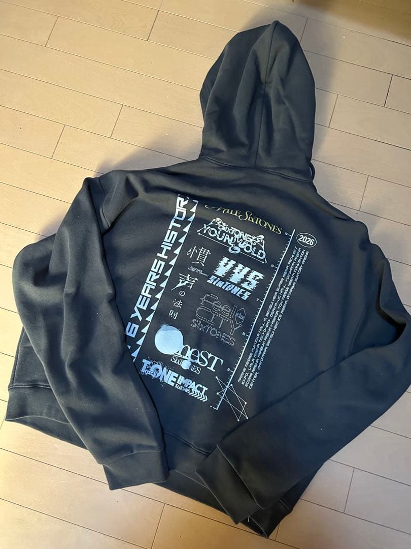 SixTONES パーカー