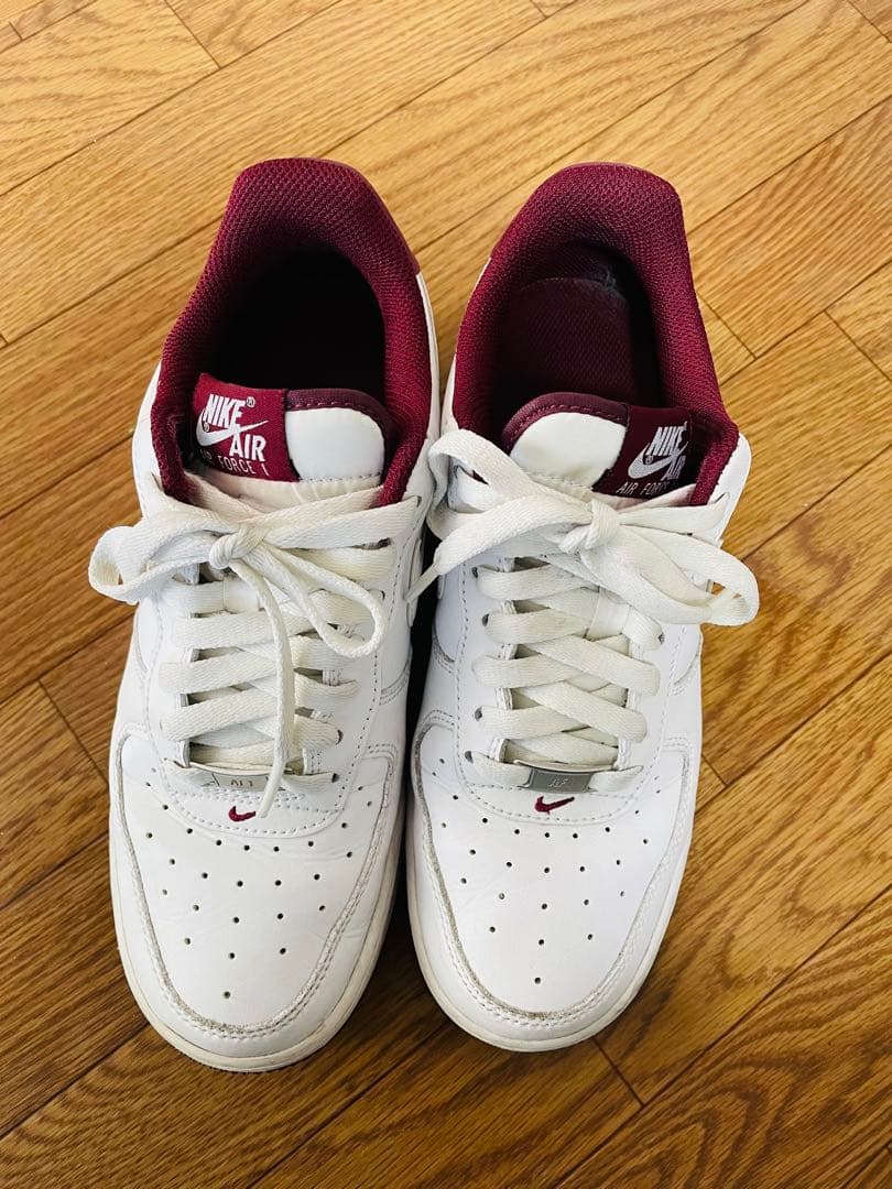 NIKEスニーカー Nike Air Force 1 ホワイト/バーガンディ