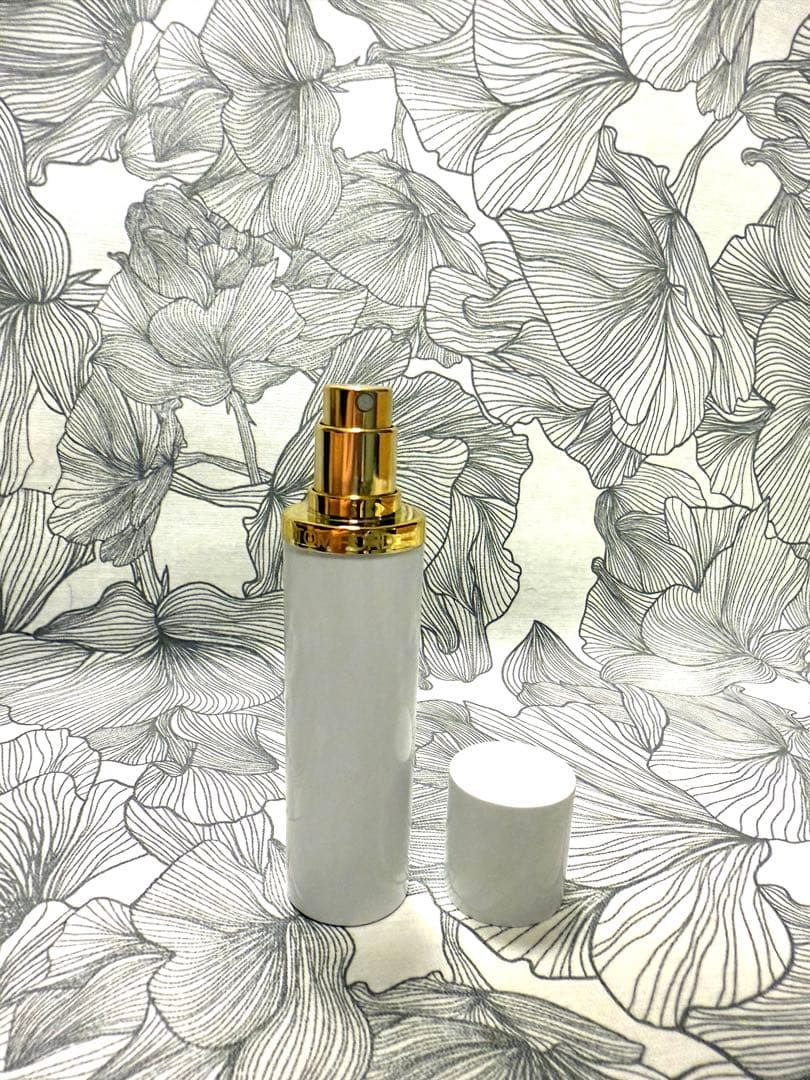 正規品 TOM FORD ホワイト スエード 10ml 香水