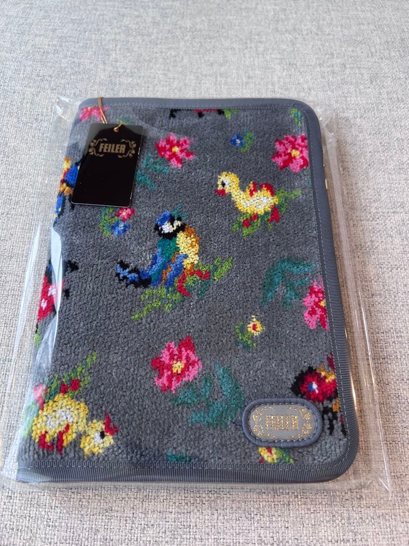 FILLER ハイジ マルチケース（銀座Web限定）完売品