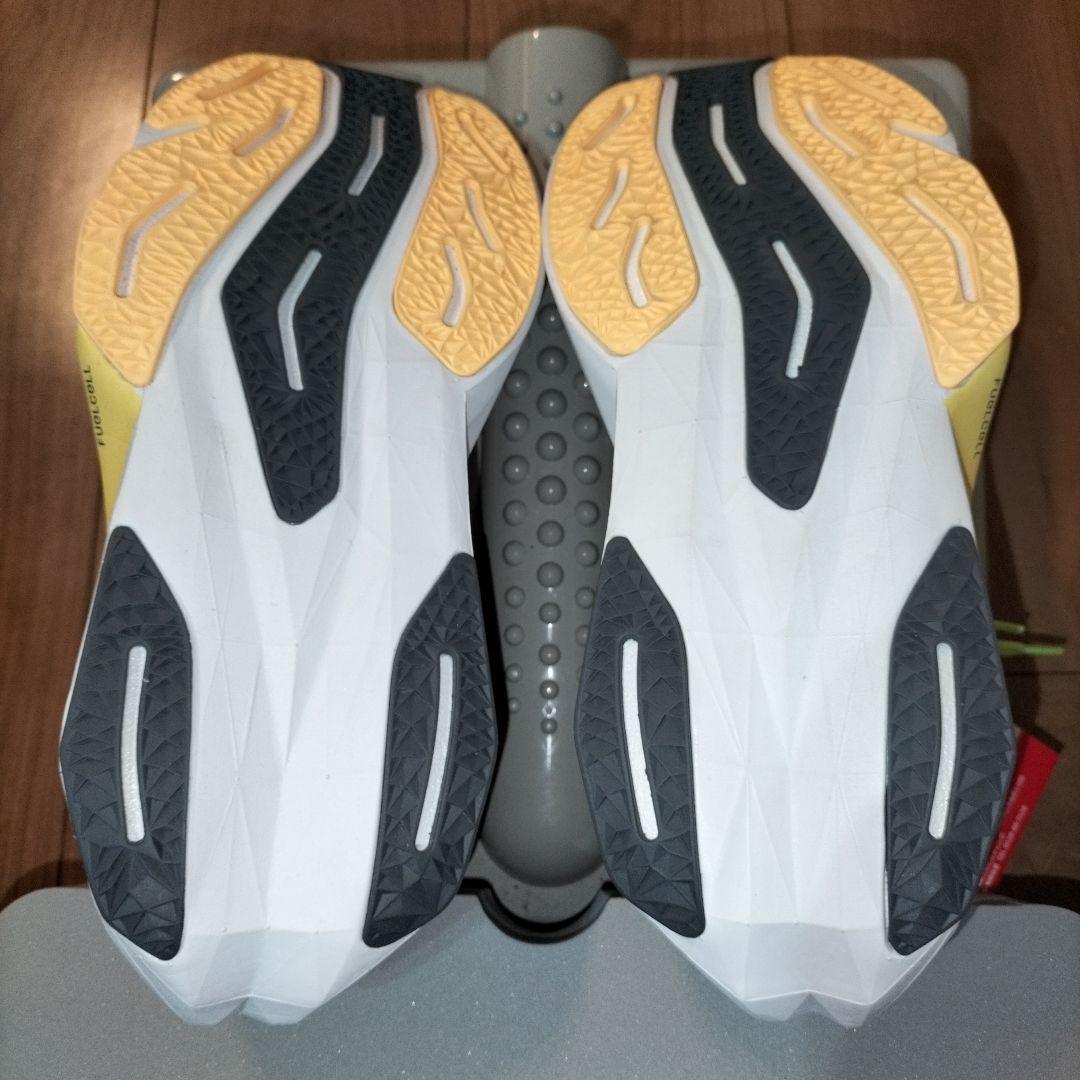 ニューバランス FuelCell Rebel v4 フューエルセル レベル v4