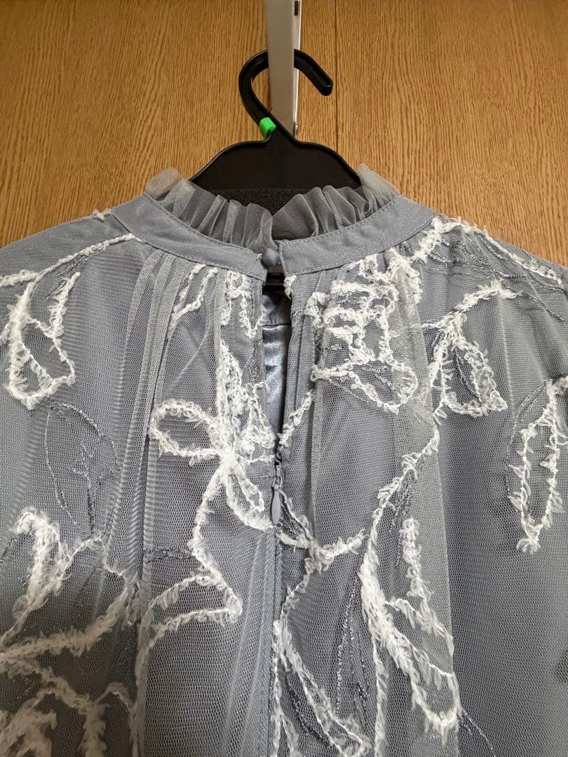 niana フェザーフラワーチュールドレス グレー　M