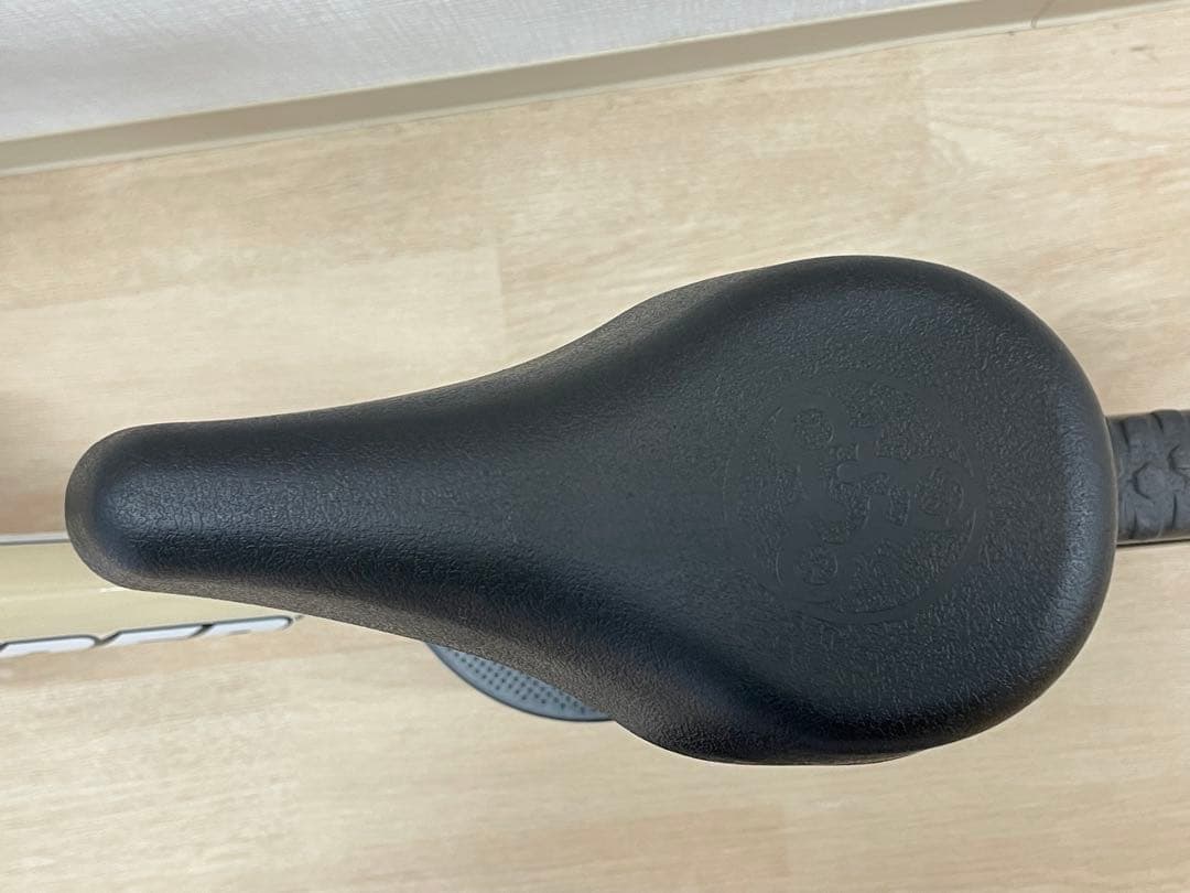 ストライダー ムラサキスポーツ限定色 12インチ STRIDER