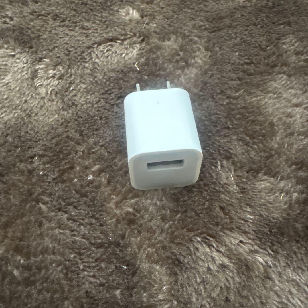 Apple iPhone SE（第2世代）ブラック 本体