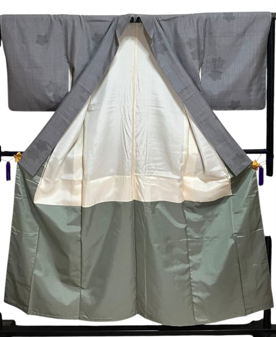 本場結城紬 重要無形文化財 百山亀甲 小紋 葉文 楓 錫色 証紙 イ6440