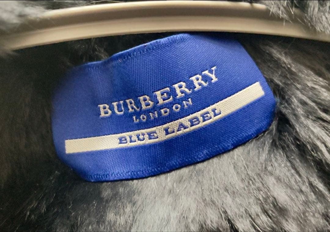 Burberryラピッドファーポンチョブーケ