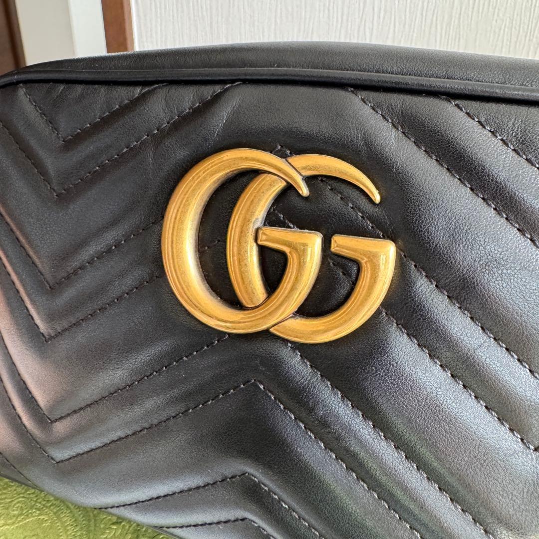 GUCCI青山店購入　GGマーモント　スモールカメラバッグ　ショルダーバッグ