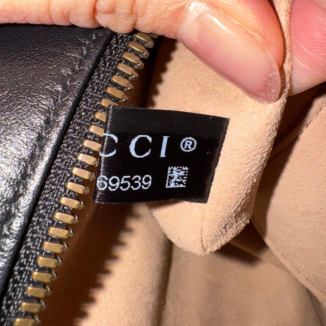 GUCCI青山店購入　GGマーモント　スモールカメラバッグ　ショルダーバッグ