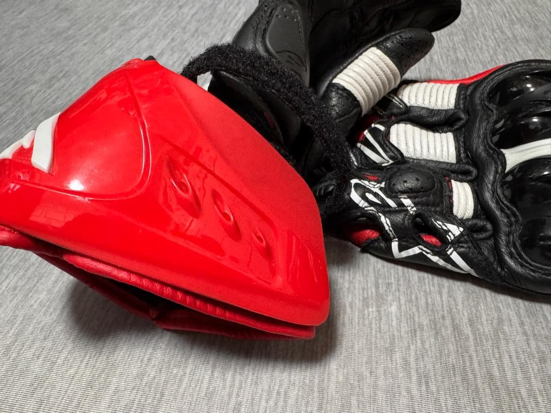 GP PRO レザーグローブ 黒/赤