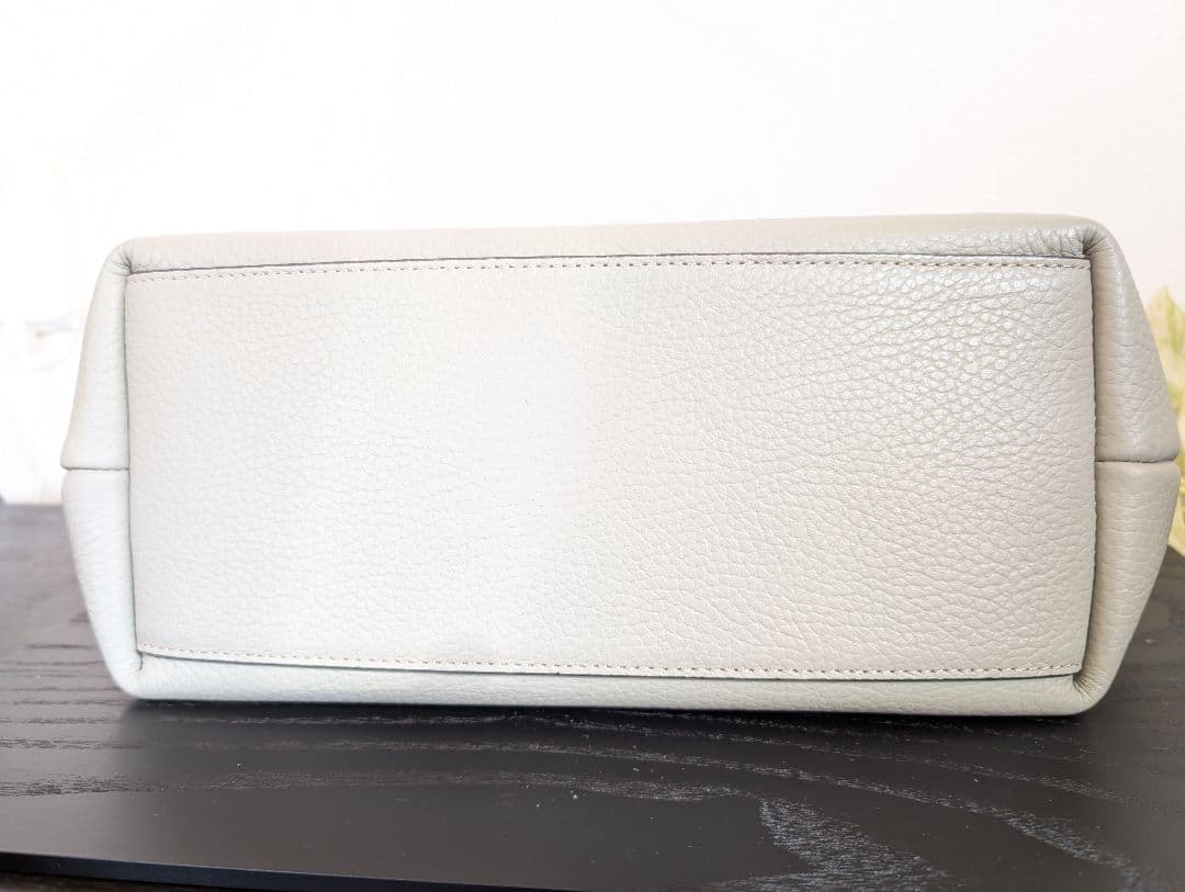 値下中　FURLA 2WAYバッグ 人気　プリムラシリーズ（＆ハンドルスカーフ）