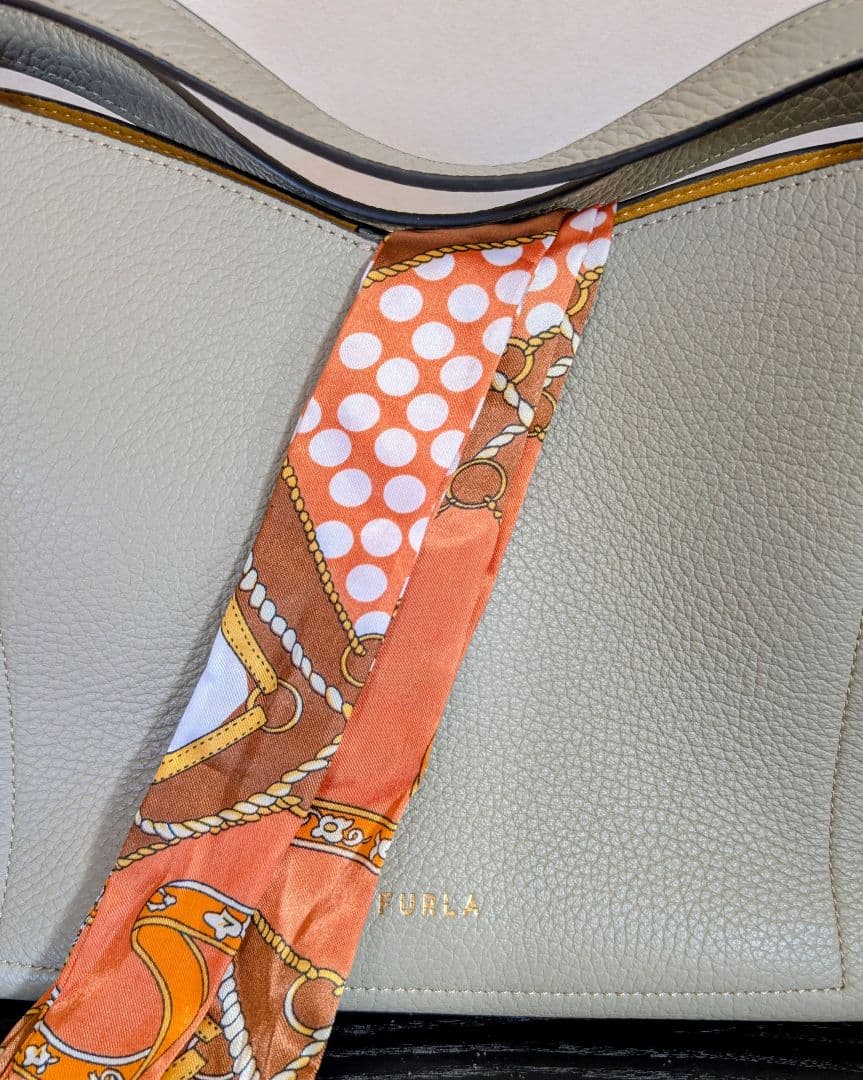 値下中　FURLA 2WAYバッグ 人気　プリムラシリーズ（＆ハンドルスカーフ）