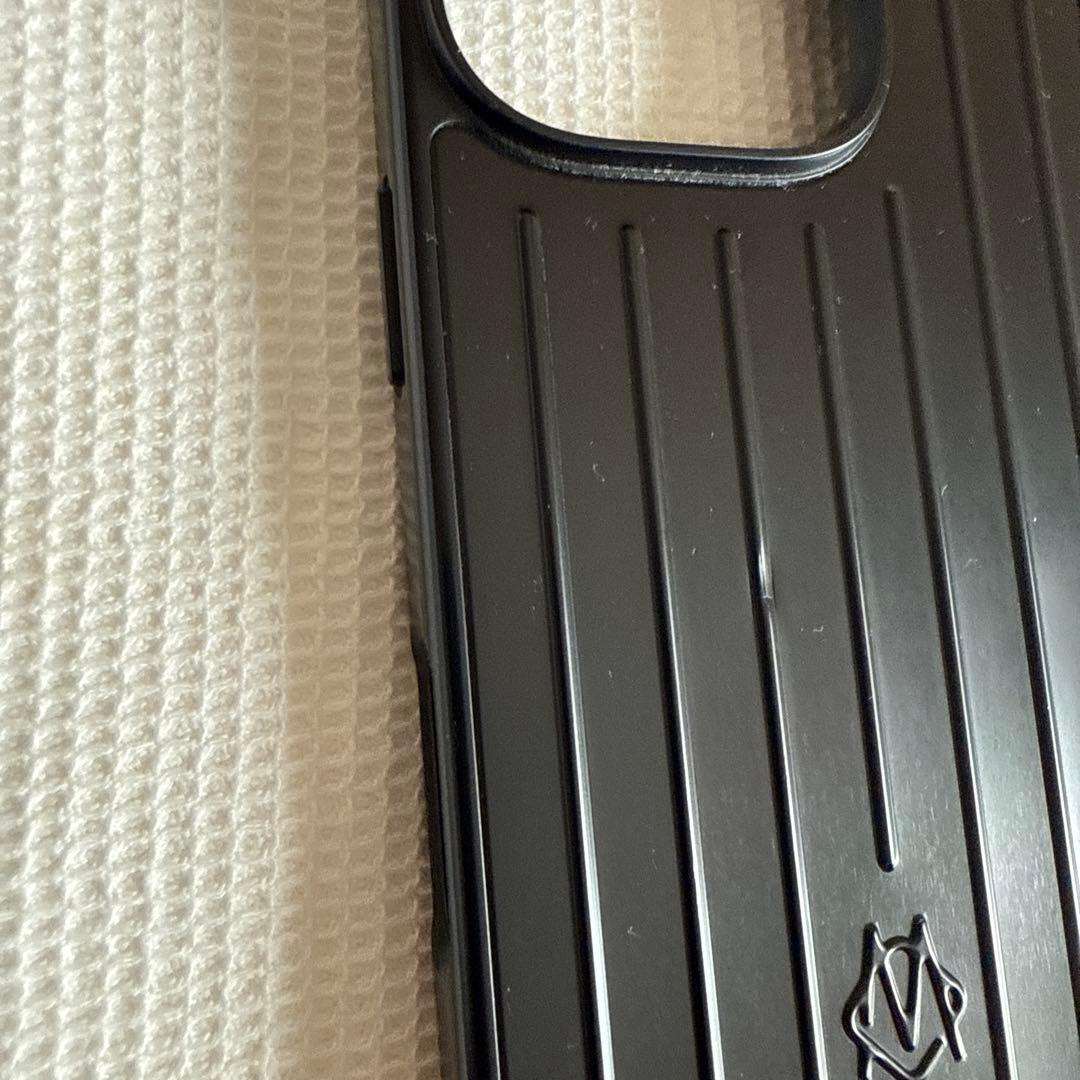 RIMOWA ブラック iPhoneケース16 PRO