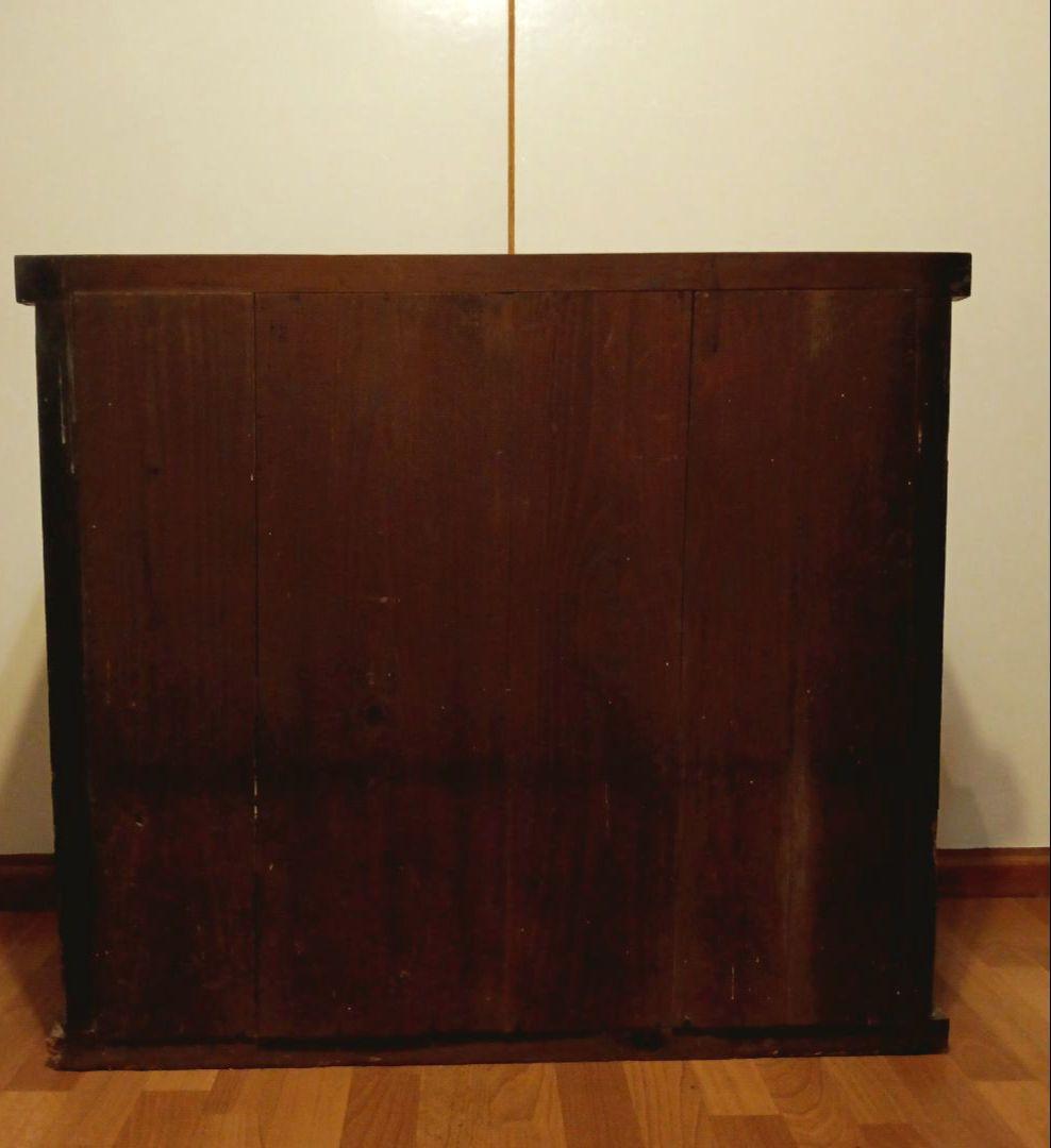 古い水屋の下置き。和箪笥　キャビネット　たんす　みずや