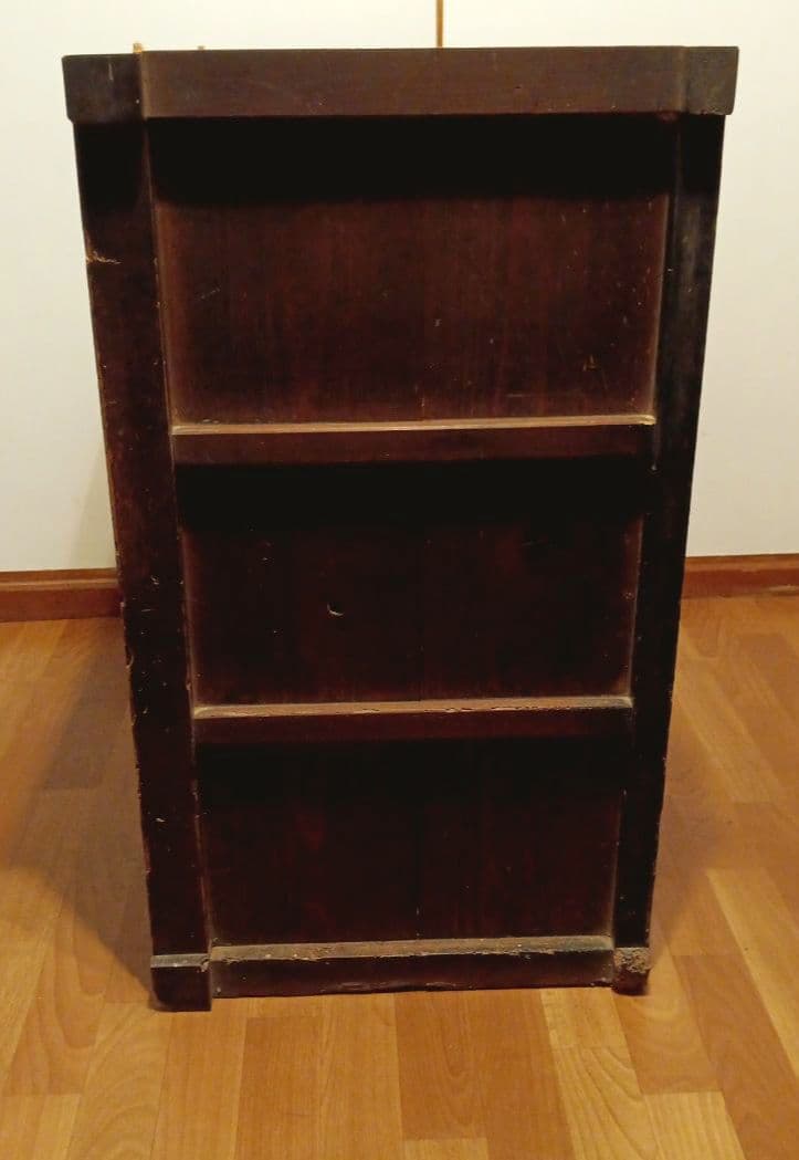 古い水屋の下置き。和箪笥　キャビネット　たんす　みずや