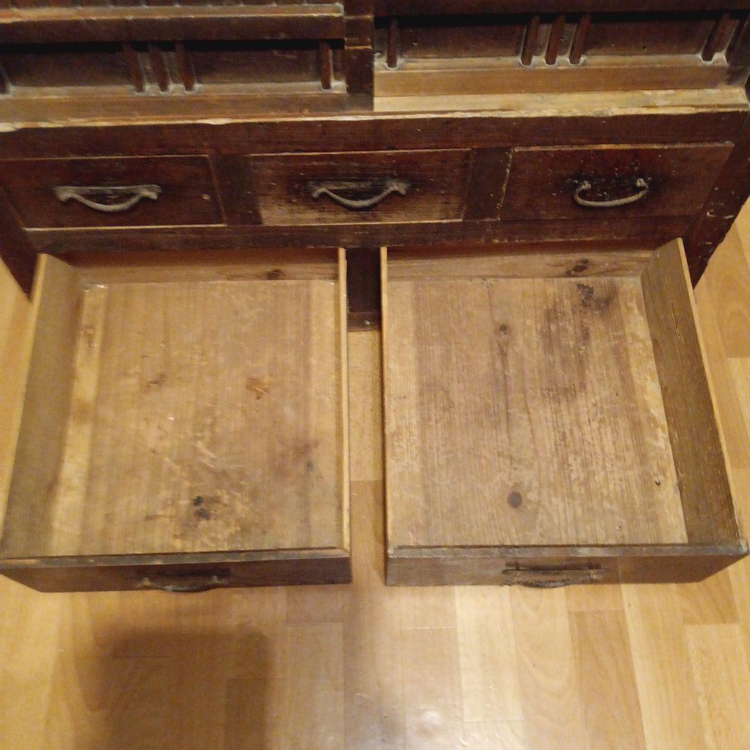 古い水屋の下置き。和箪笥　キャビネット　たんす　みずや